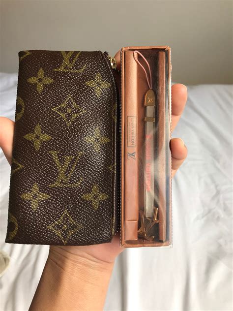 louis vuitton wallet lanyard|louis vuitton keychain wallet.